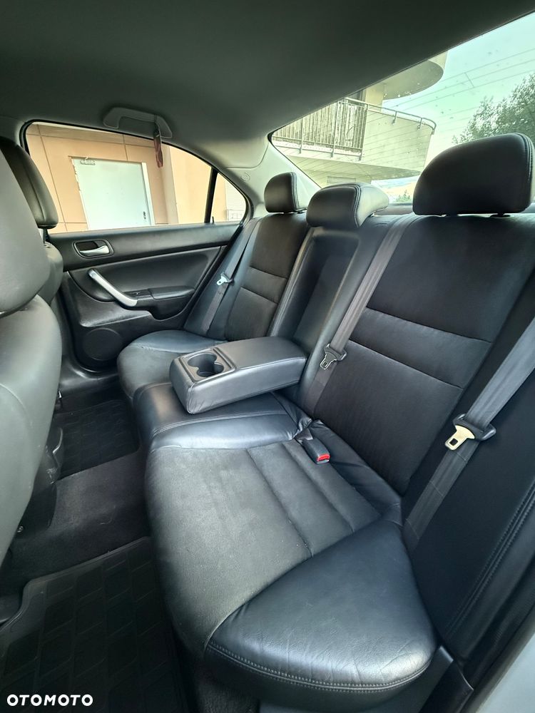 Honda Accord 2.0 Comfort - 16