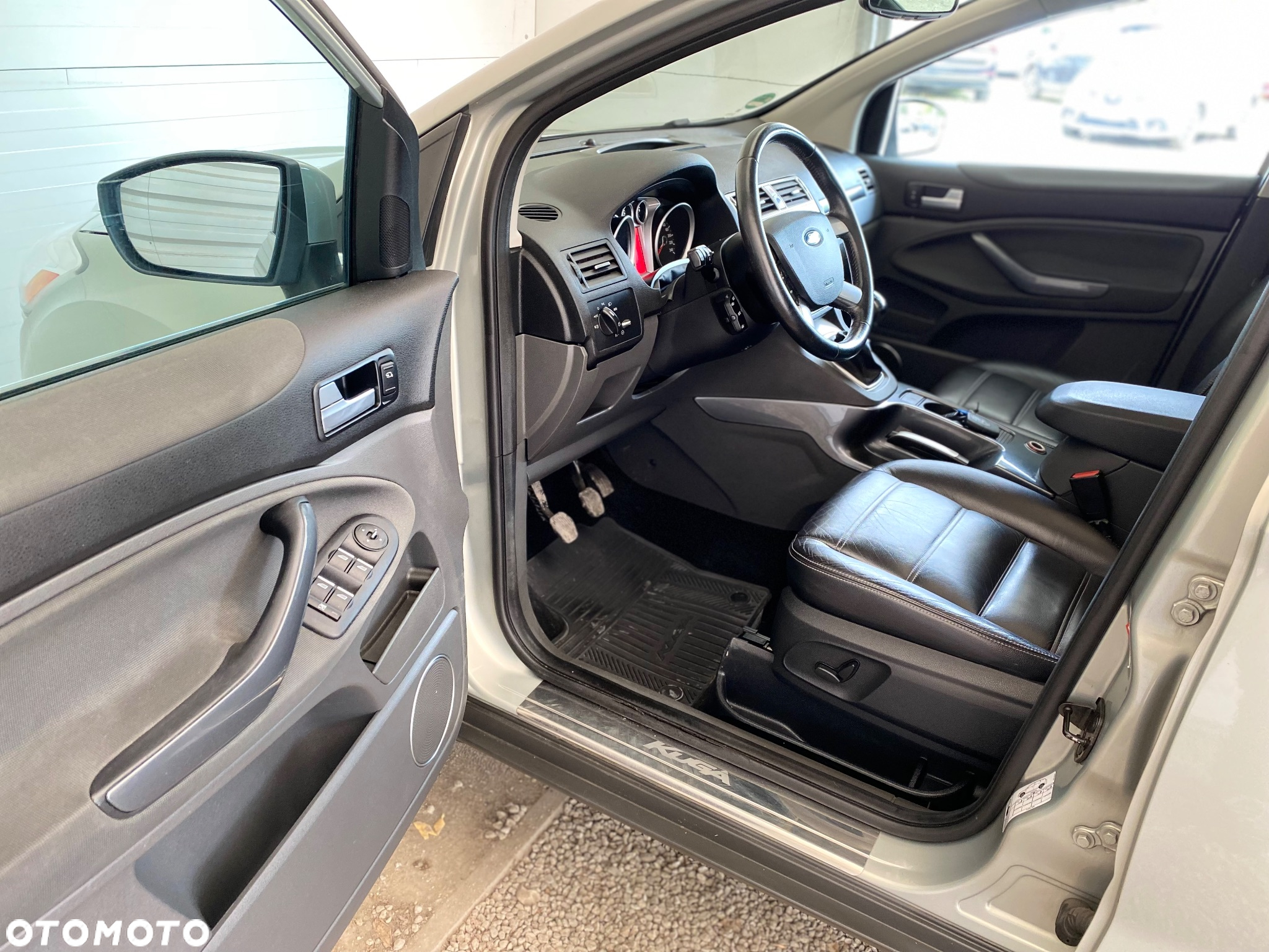 Ford Kuga 2.0 TDCi Titanium - 8