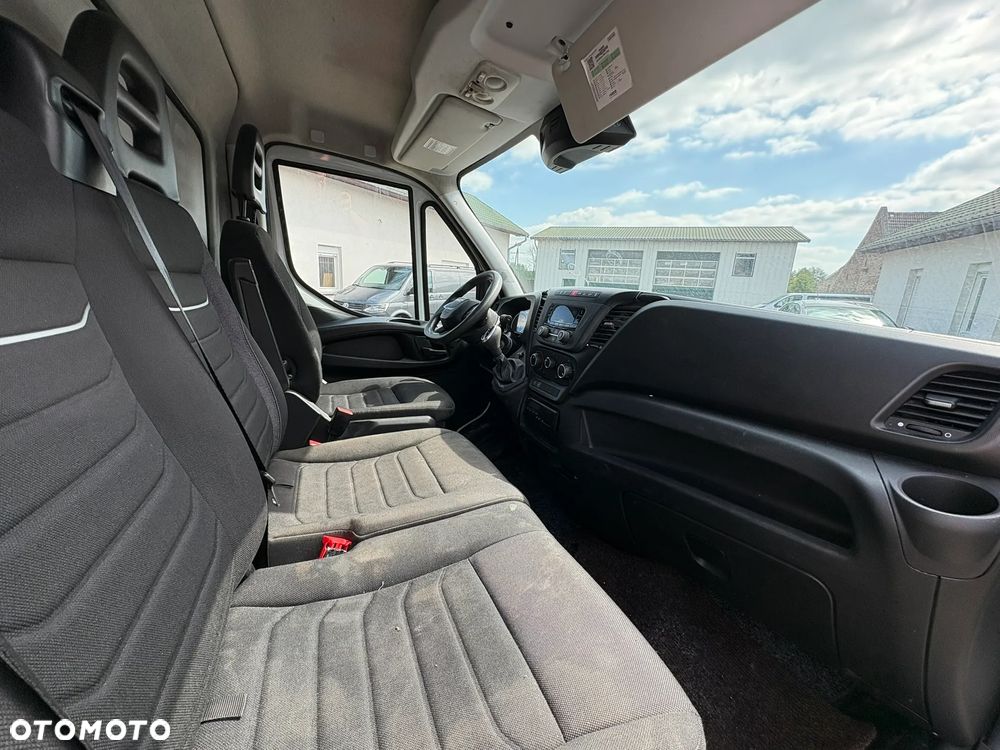 Iveco DAILY - 10