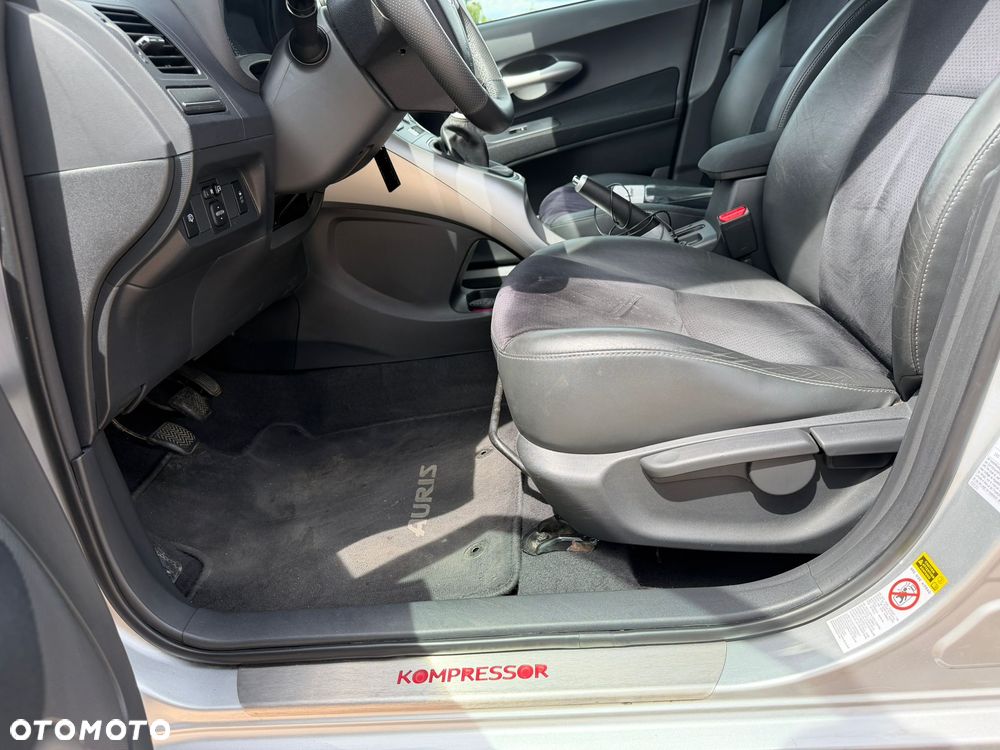 Toyota Auris - 15