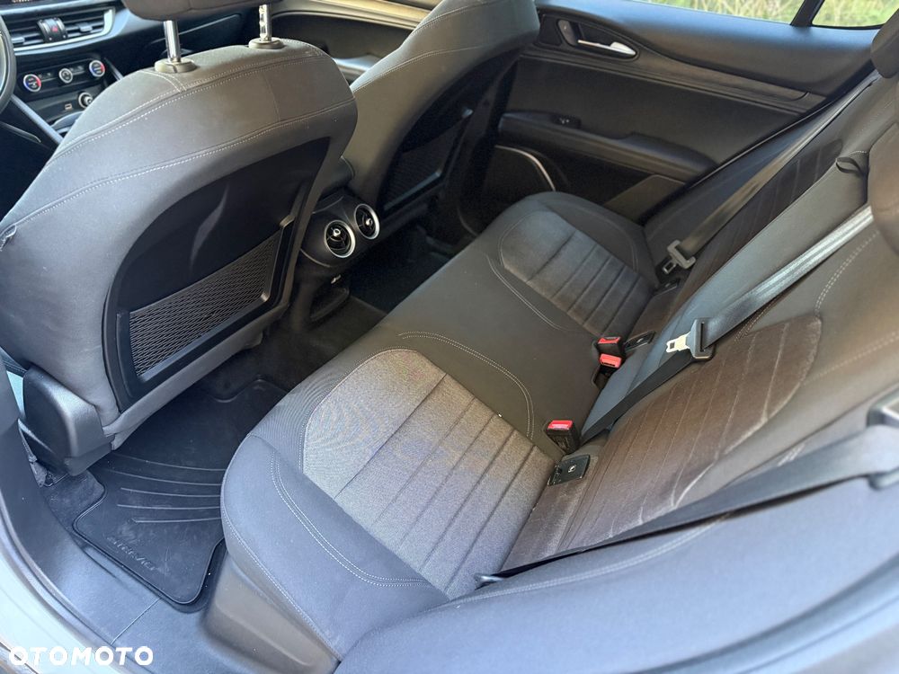 Alfa Romeo Stelvio 2.0 Turbo Sprint Q4 - 38