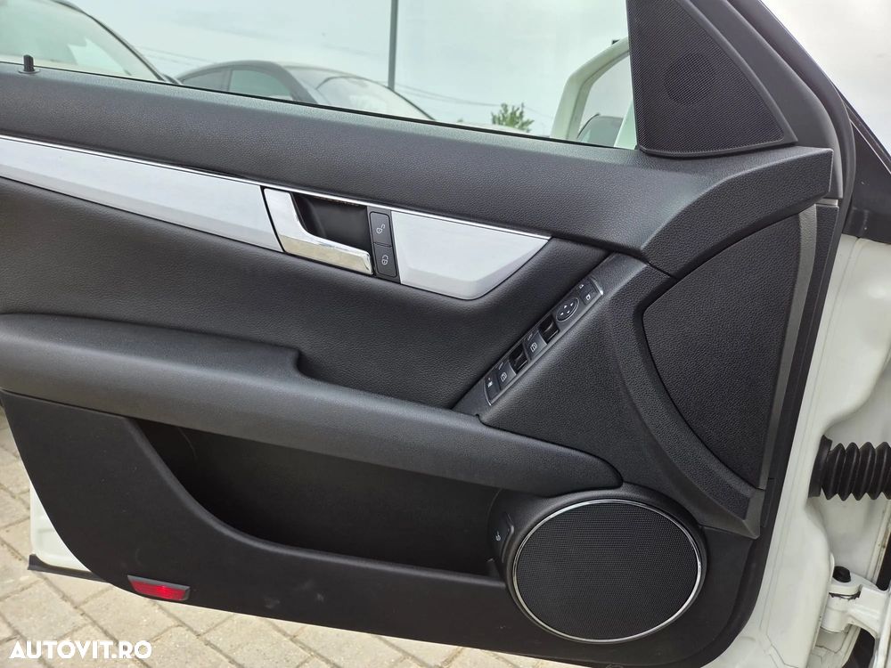 Mercedes-Benz C 180 CDI 7G-TRONIC Avantgarde Edition - 27