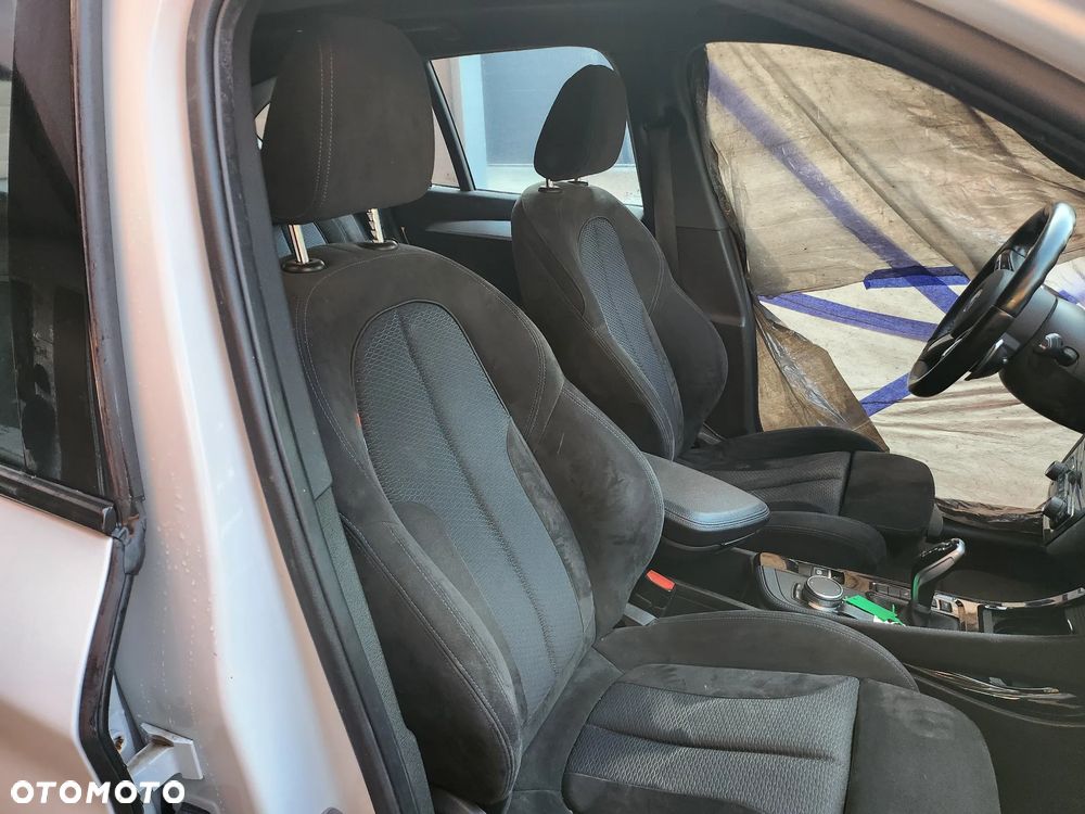 BMW X1 - 11