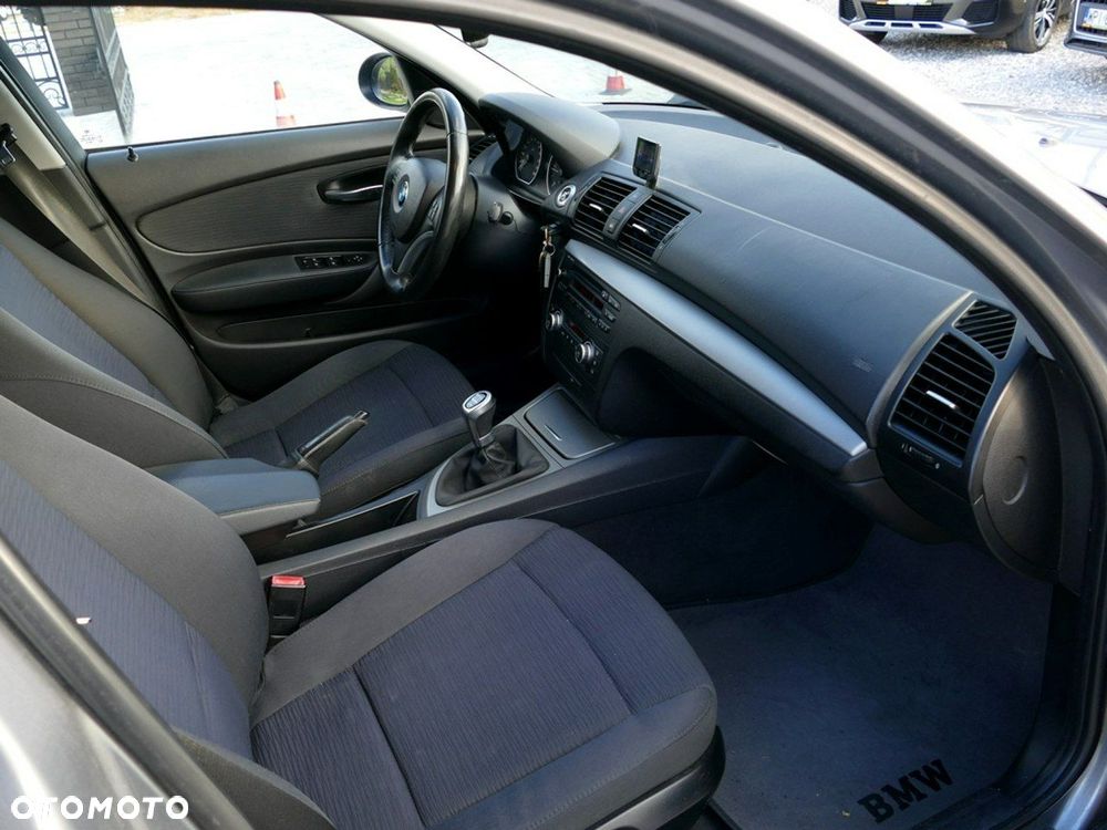 BMW Seria 1 118d Sport Line - 27