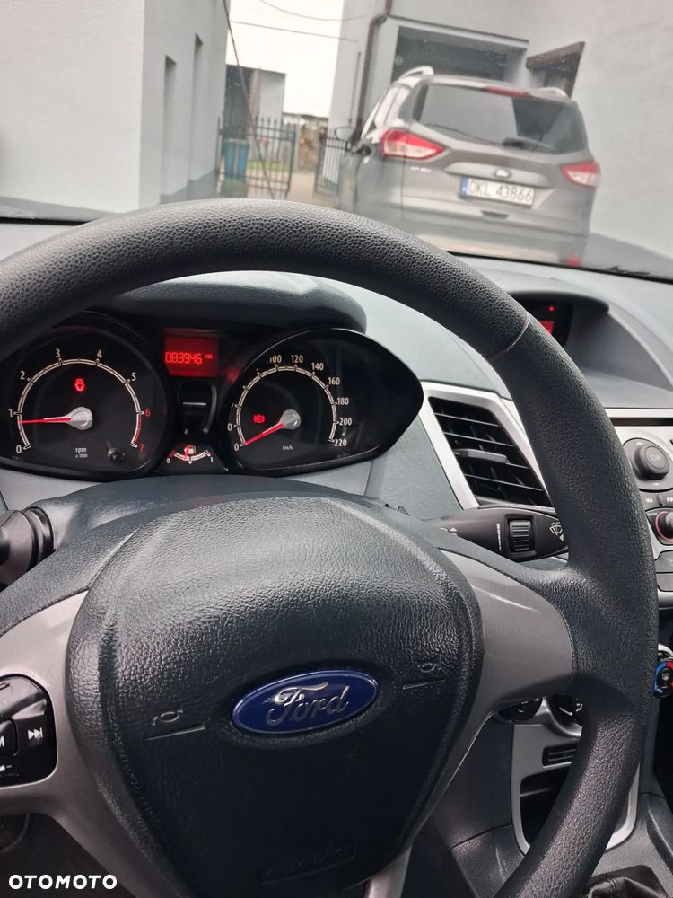 Ford Fiesta - 12