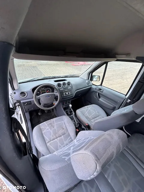 Ford Tourneo Connect Grand - 10