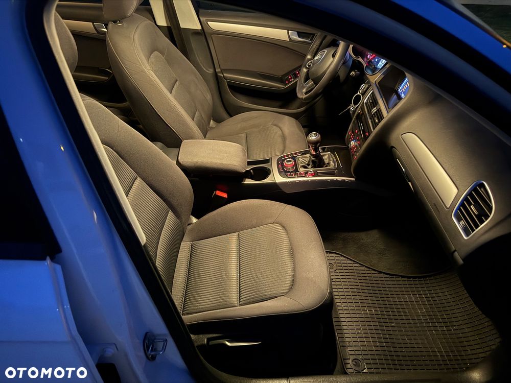 Audi A4 Avant 2.0 TDI DPF clean diesel Attraction - 10