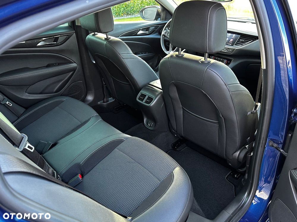 Opel Insignia - 29