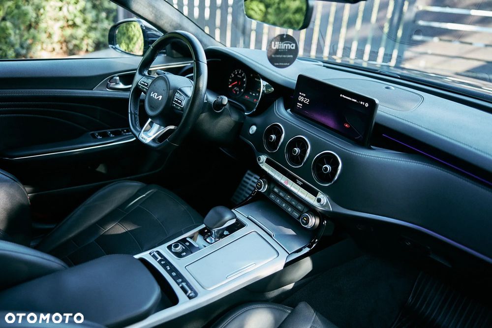 Kia Stinger 3.3 T-GDI V6 GT Prestige Line AWD - 17