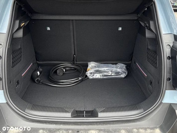 Renault 4 E-Tech 52kWh Comfort Range Techno - 11