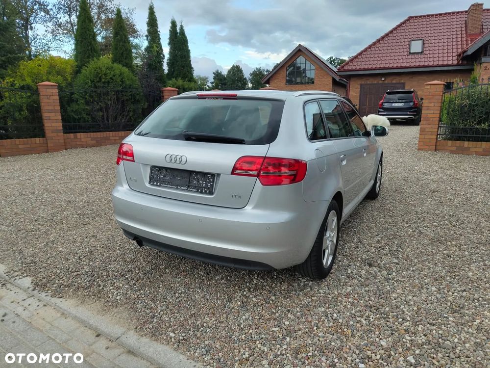 Audi A4 2.0 TDI DPF S line Sportpaket - 20