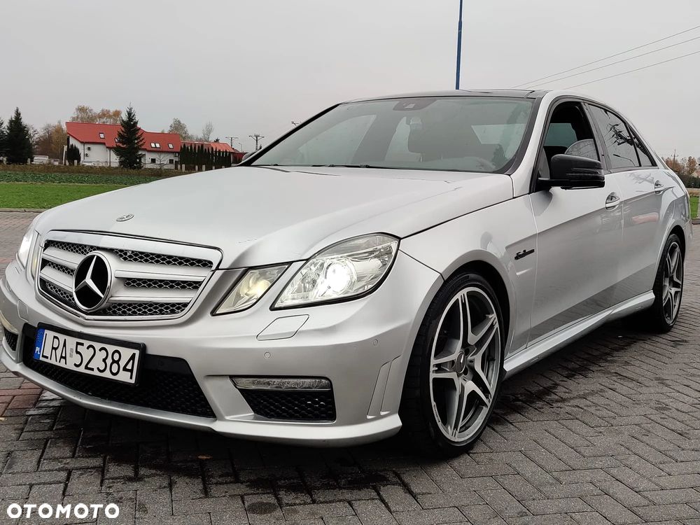 Mercedes-Benz Klasa E 63 AMG T AMG Speedshift 7G-MCT - 14