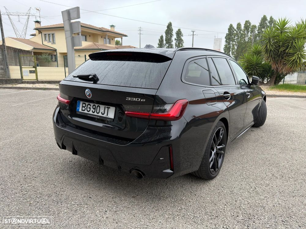 BMW 330 e Pack 50 anos M Auto - 10