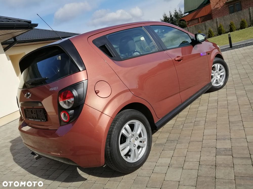 Chevrolet Aveo 1.4 LT+ - 11