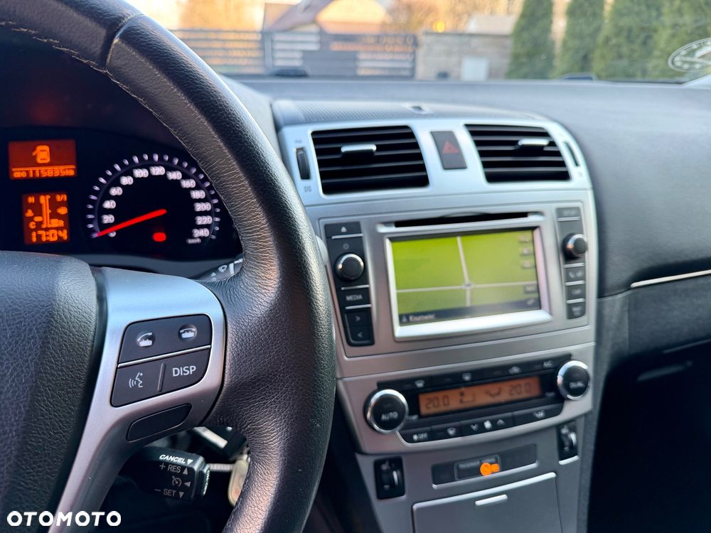 Toyota Avensis 1.8 Sol NAVI - 18