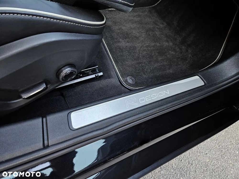 Volvo S60 T4 R-Design - 21