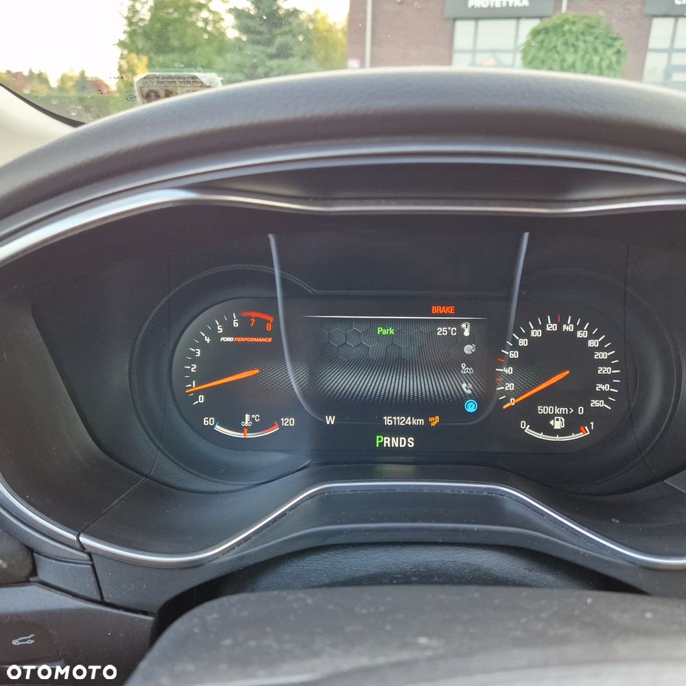 Ford Fusion - 14
