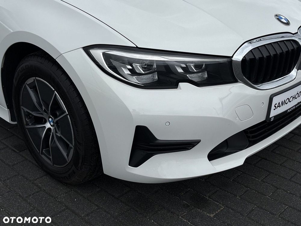 BMW Seria 3 318i - 36