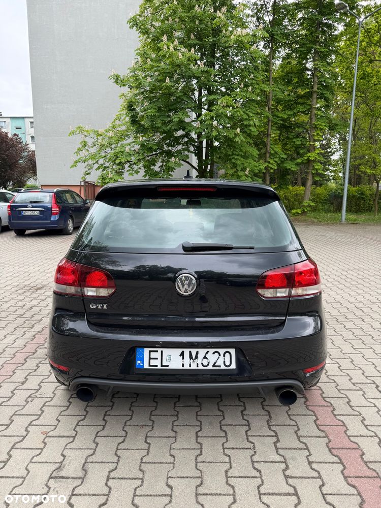 Volkswagen Golf 2.0 GTI DSG - 4