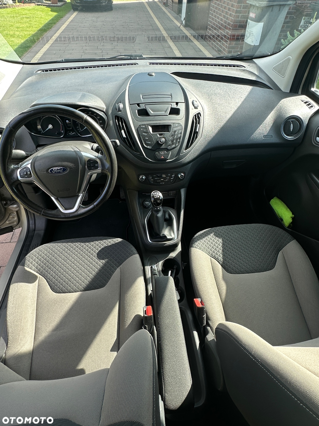 Ford Tourneo Courier 1.5 TDCi Titanium - 6
