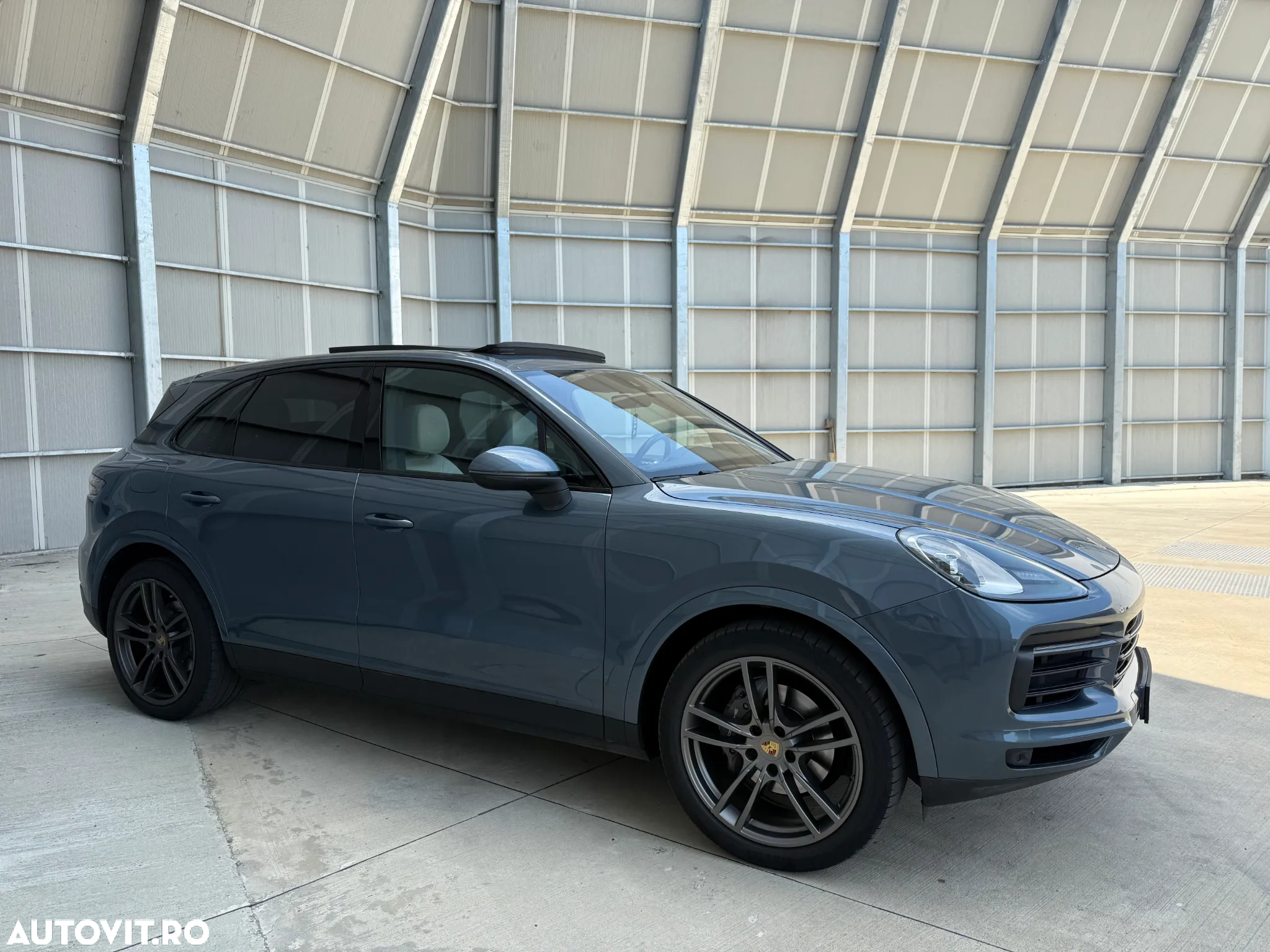 Porsche Cayenne Standard - 3