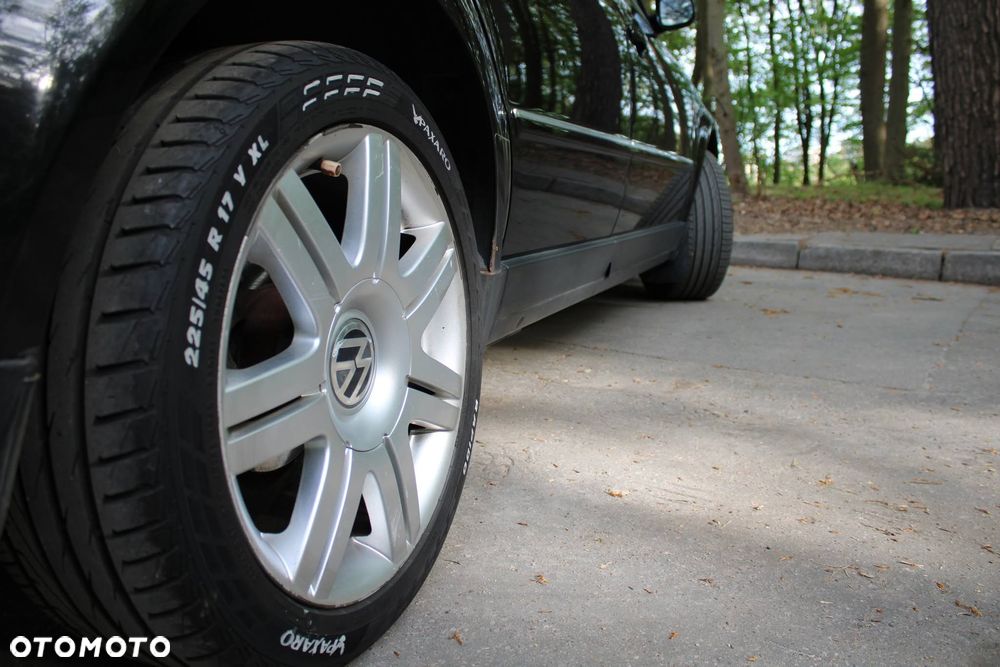 Volkswagen Passat 1.9 TDI Highline Tiptr - 12