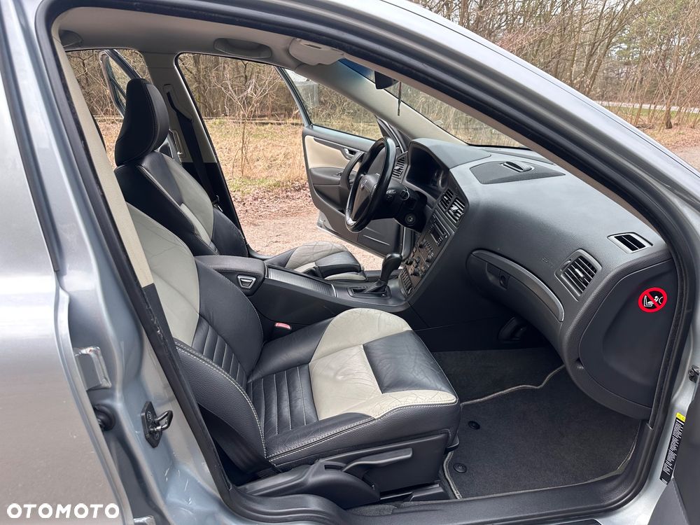 Volvo S60 2.4 Summum - 19