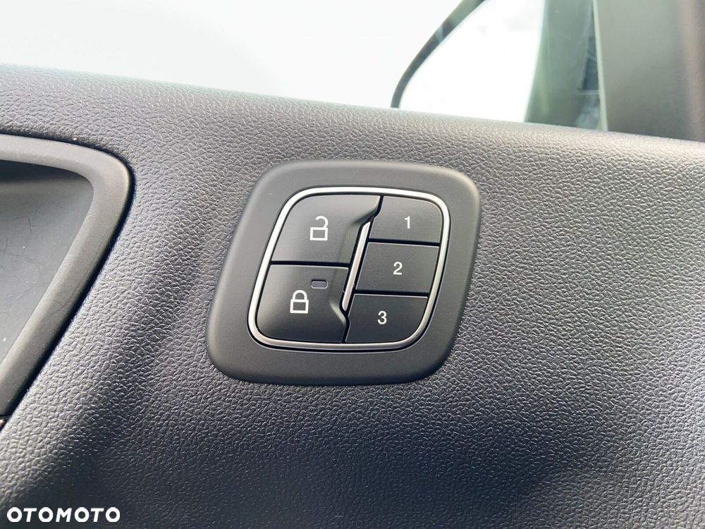 Ford Kuga 2.5P PHEV FWD Vignale - 29