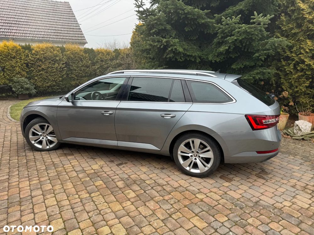 Skoda Superb 2.0 TDI Style DSG - 4