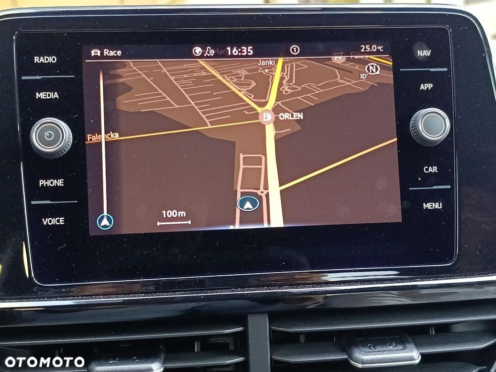 Volkswagen T-Roc - 41