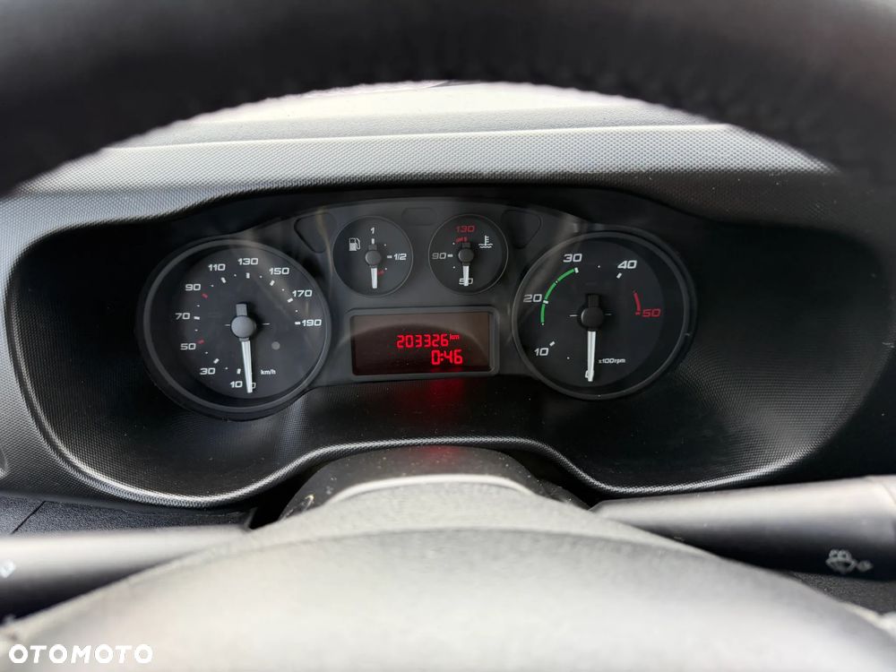 Iveco Daily Brygadówka Wywrotka 35C15 50C15 3.0 HPI 150 KM 3 strony Wywrotka - 4