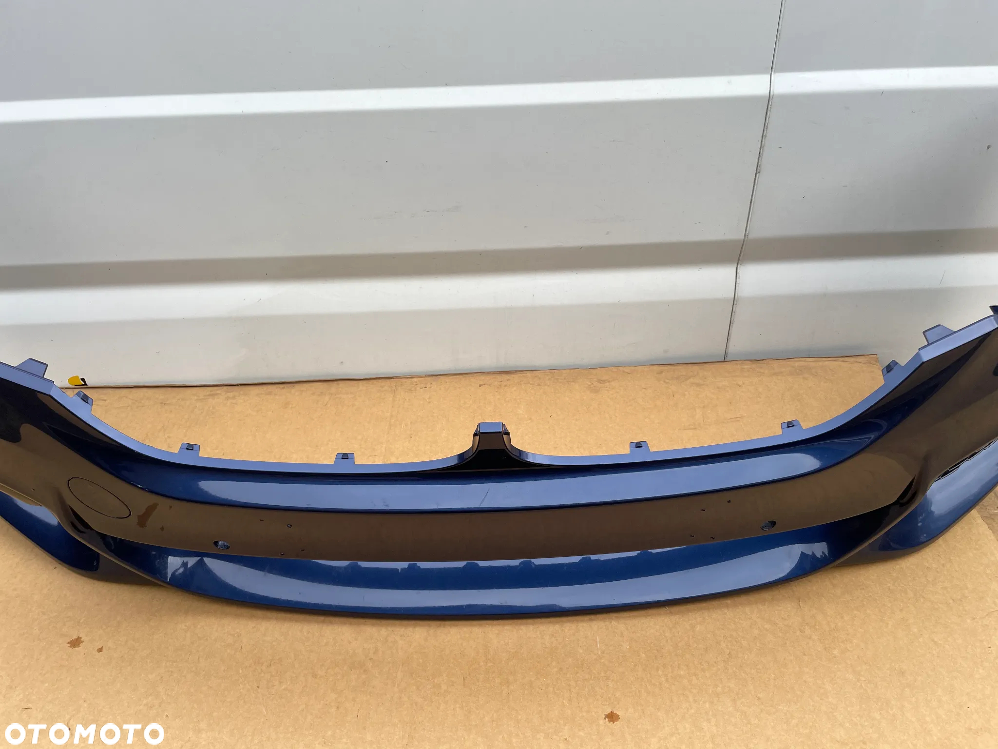 BMW 5 G30 G31 M PAKIET NIEBIESKI ORYGINALNY ZDERZAK PRZEDNI KRATKA POD KAMERĘ 8064928 - 3