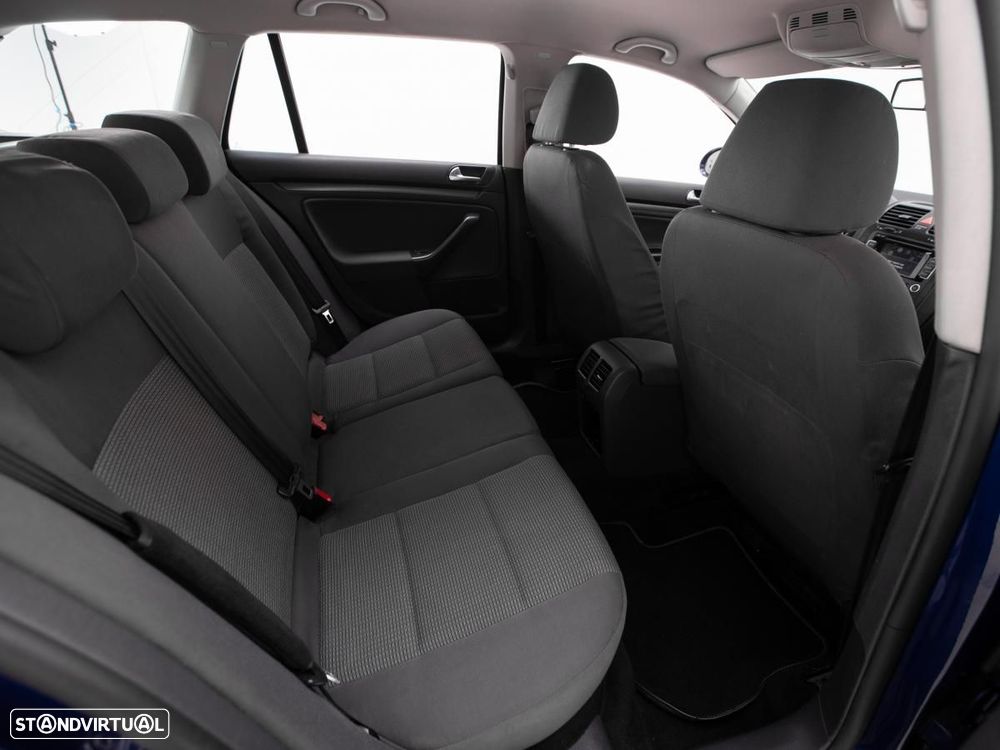 VW Golf Variant - 11