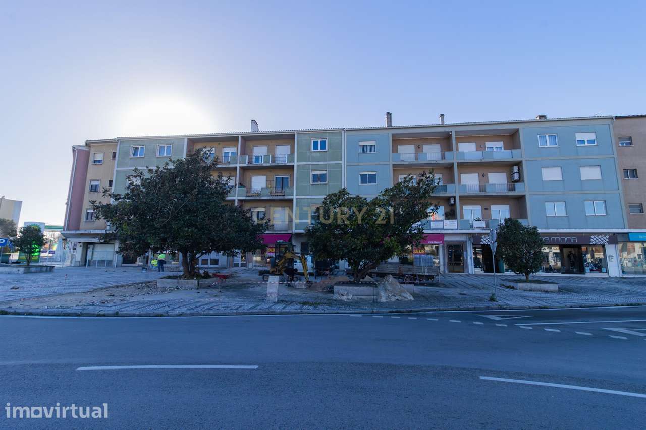 Apartamento T4 no Centro da Marinha Grande | Excelente Oportunidade de - Grande imagem: 3/4