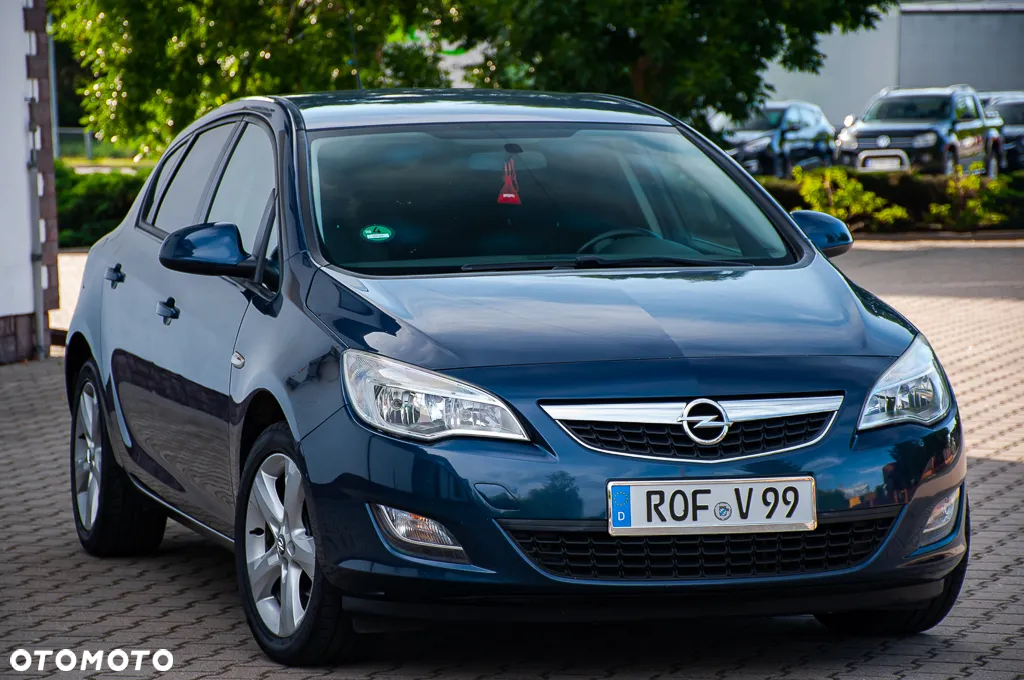 Opel Astra 1.4 EcoFLEX Edition - 11