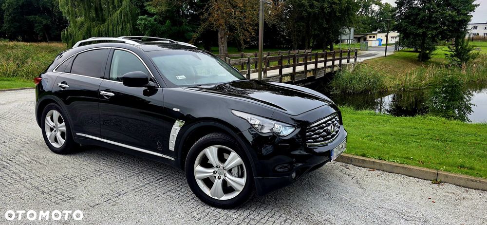 Infiniti FX - 29