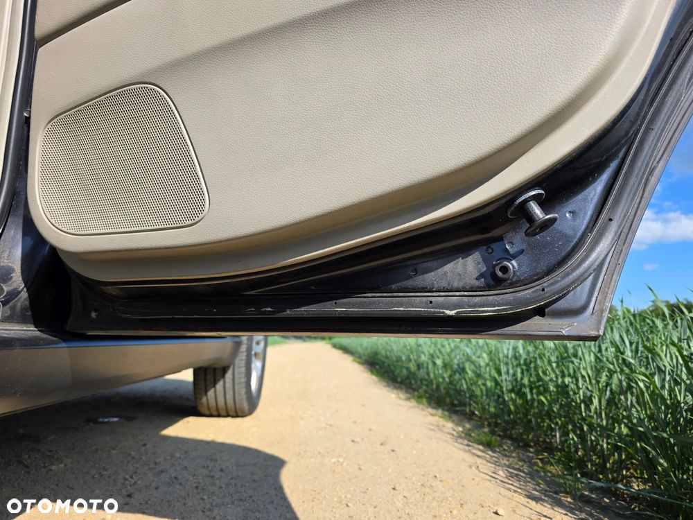 Subaru Outback 3.0RE EXE - 39