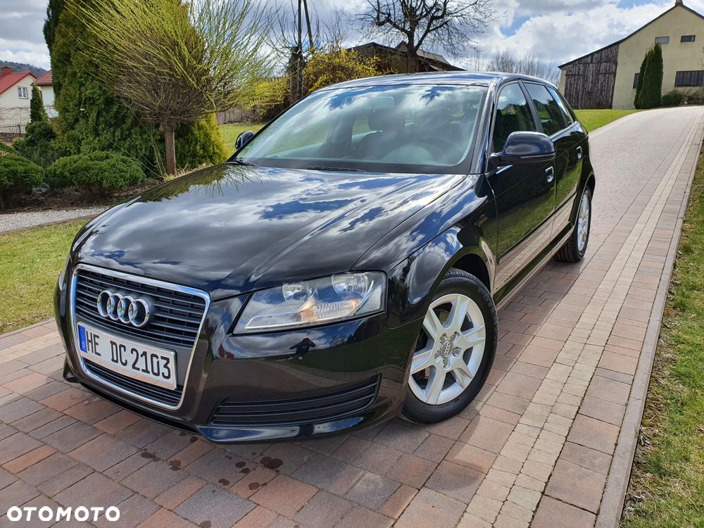 Audi A3 Sportback 2.0 TDI DPF Attraction - 2