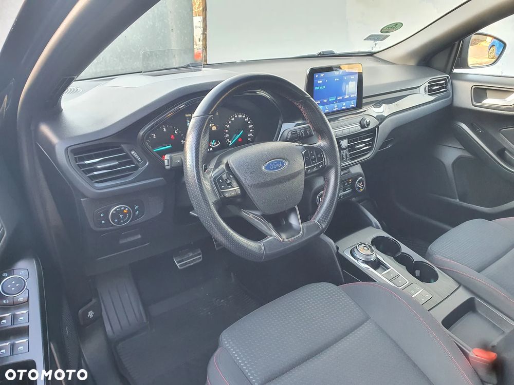 Ford Focus 1.5 EcoBlue STart-Stopp-System ST-LINE X - 11