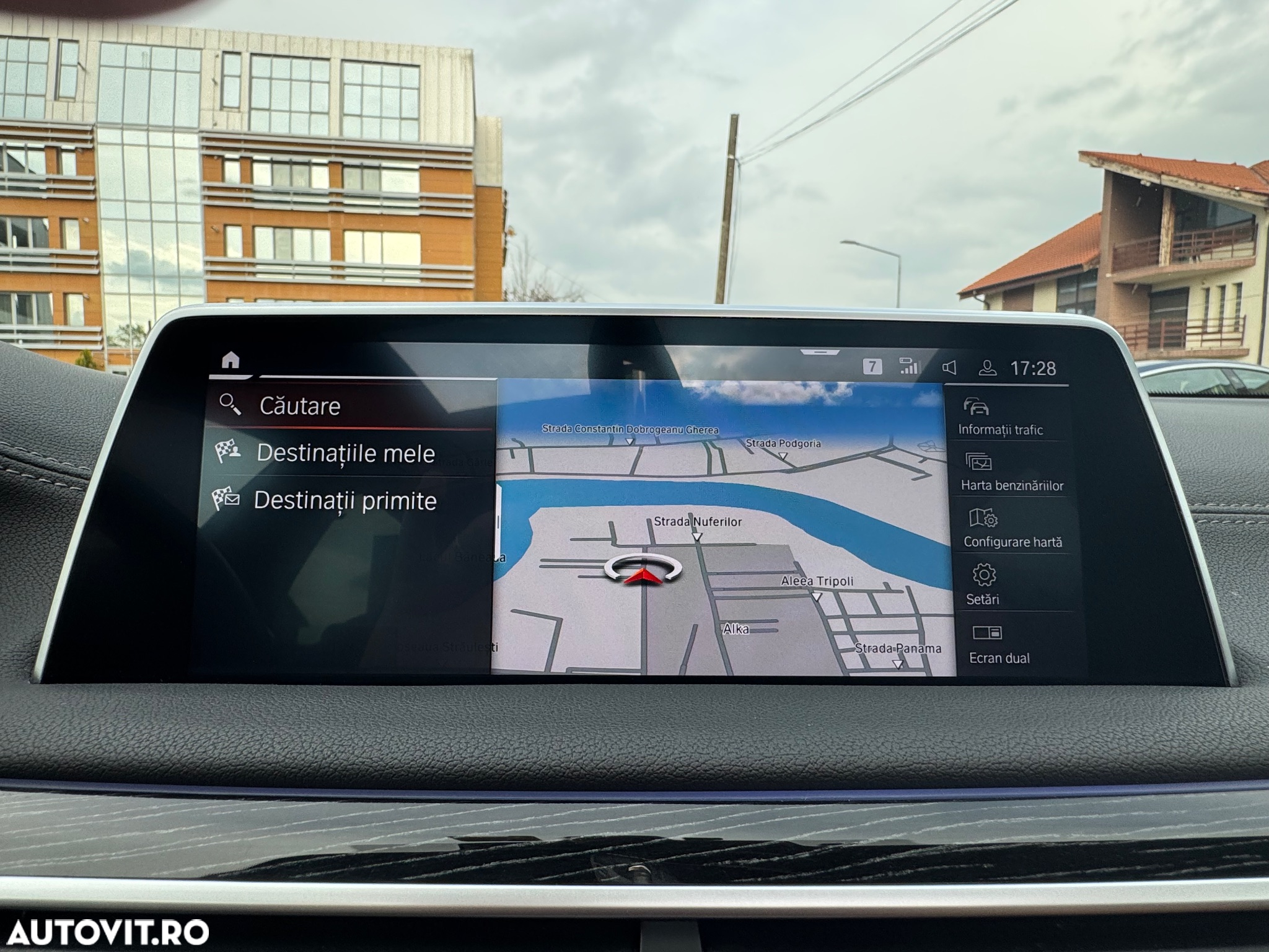 BMW Seria 7 740i - 35