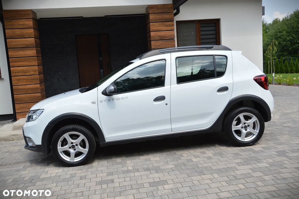 Dacia Sandero Stepway 0.9 TCe Laureate S&S Easy-R - 4