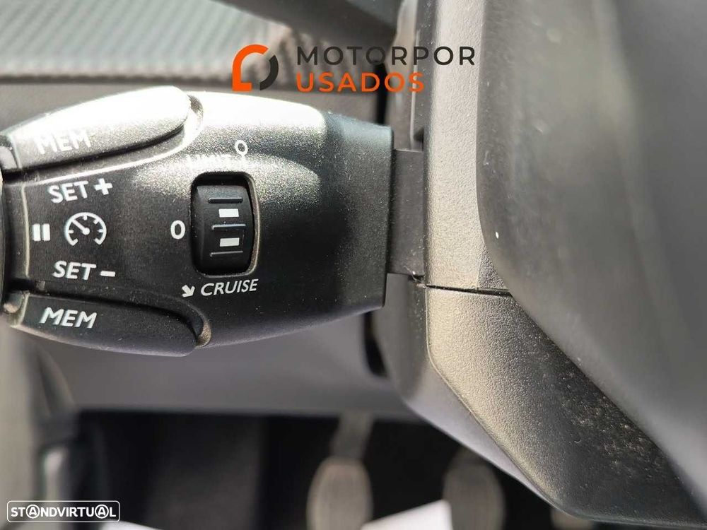Peugeot 208 1.2 PureTech Active Pack - 14