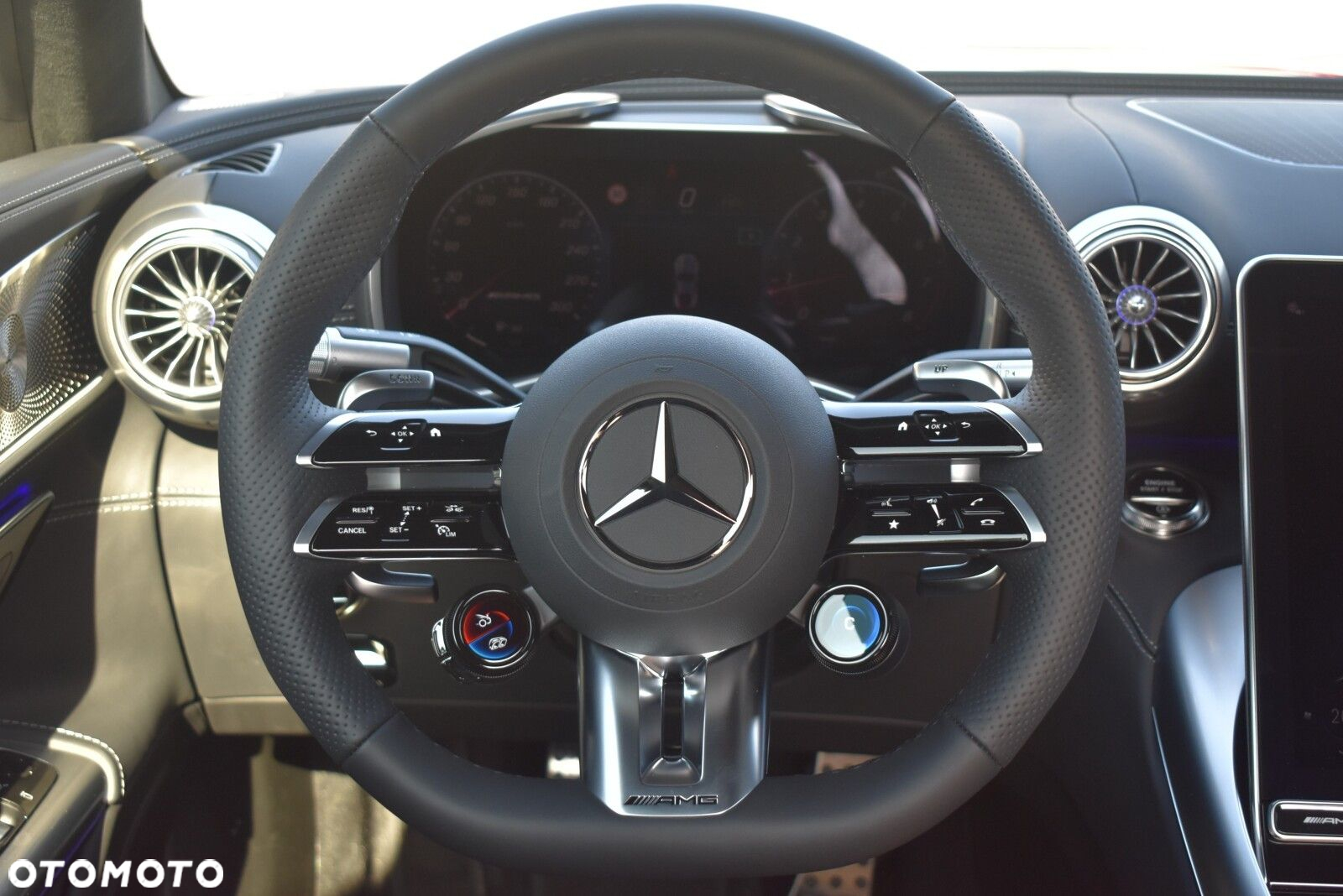 Mercedes-Benz AMG GT - 8