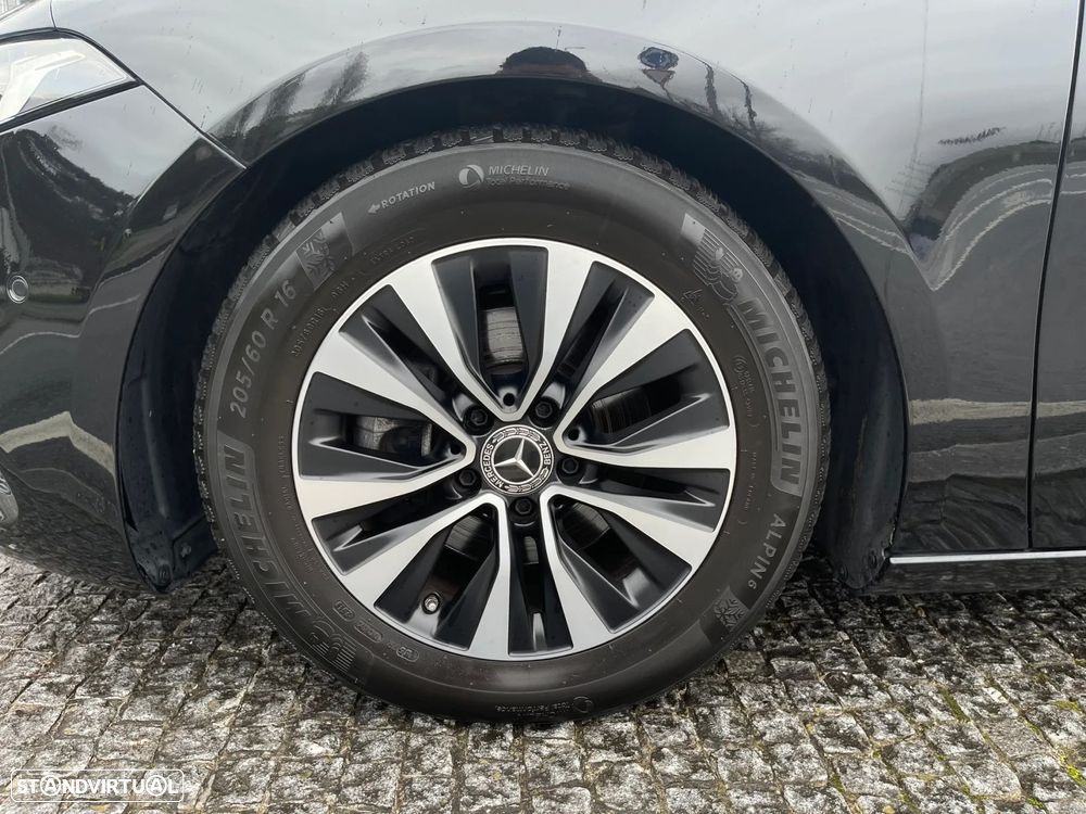 Mercedes-Benz A 180 d Style Plus Aut. - 13