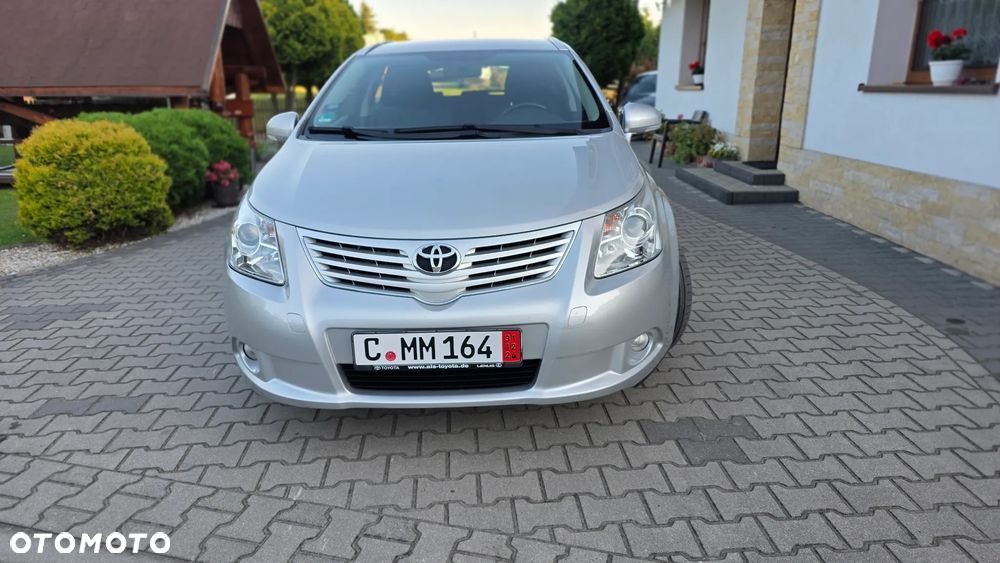 Toyota Avensis 1.8 Comfort - 4