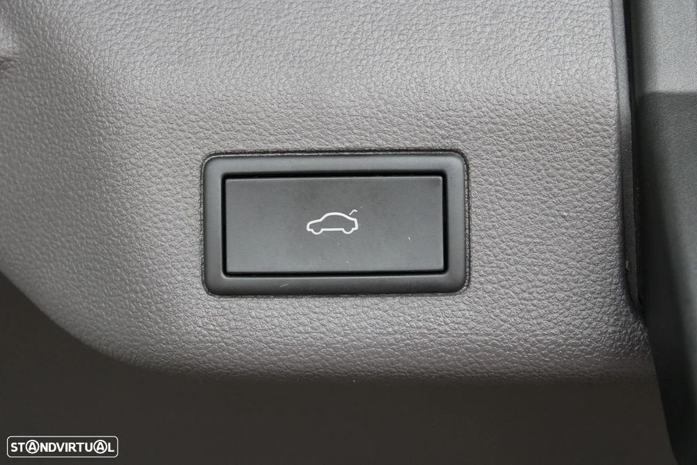 VW Multivan 2.0 TDI Life DSG - 19