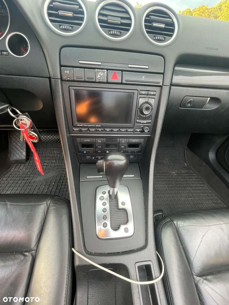 Audi A4 Cabrio - 8
