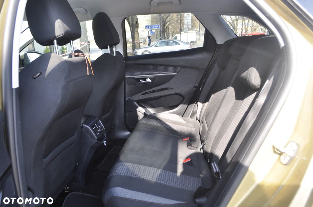 Peugeot 3008 1.6 BlueHDi Allure S&S - 10