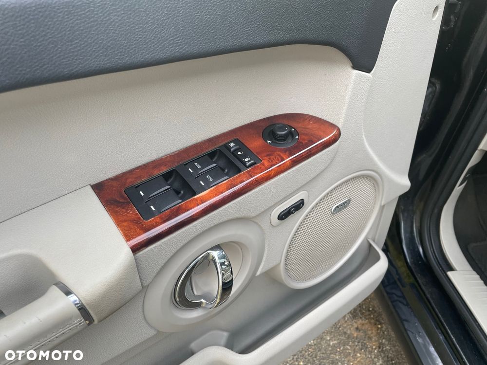 Jeep Commander 3.0 CRD DPF Automatik Overland - 14