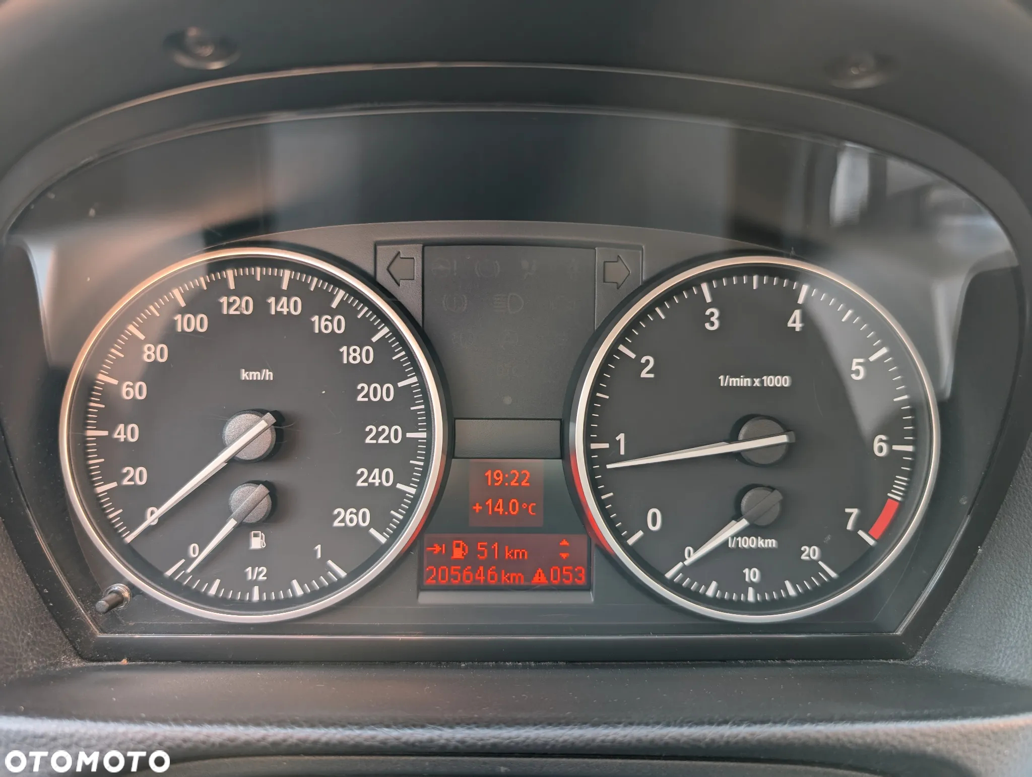BMW Seria 3 318i - 10